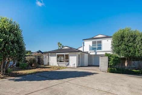Photo of property in 8 Falla Street, Paraparaumu Beach, Paraparaumu, 5032