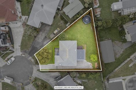 Photo of property in 4 Maunder Place, New Lynn, Auckland, 0600