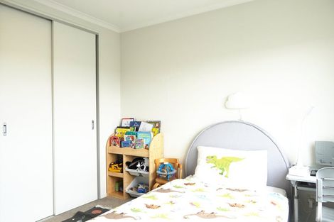 Photo of property in 13 Nganui Avenue, Takanini, 2112