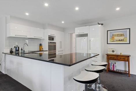 Photo of property in 12 Beatrice Place, Avonhead, Christchurch, 8042