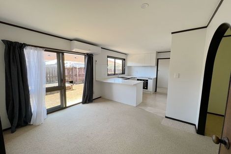 Photo of property in 64b Sunderlands Road, Half Moon Bay, Auckland, 2012