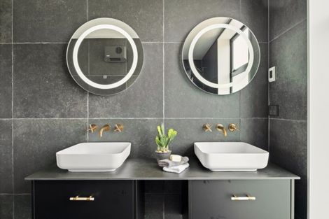 Photo of property in 58 Forest Heights, Wanaka, 9305