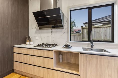 Photo of property in 118 Lisle Farm Drive, Pukekohe, 2120