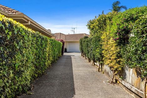 Photo of property in 17 Saint Heliers Place, Papamoa Beach, Papamoa, 3118