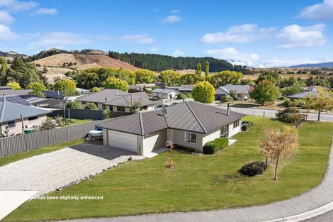 Photo of property in 2 Criffel Place, Luggate, Wanaka, 9383