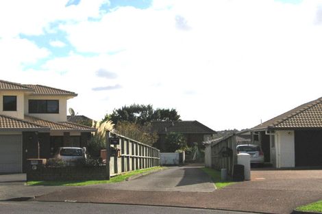 Photo of property in 2/19 Chiania Place, Somerville, Auckland, 2014