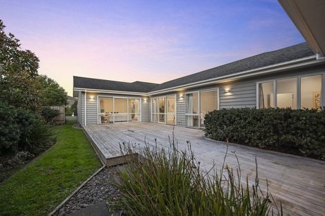 Photo of property in 97 Pohutukawa Parade, Riverhead, 0820