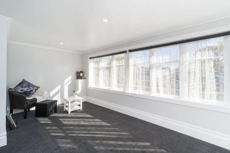 Photo of property in 38 Argyle Avenue, Takaro, Palmerston North, 4410