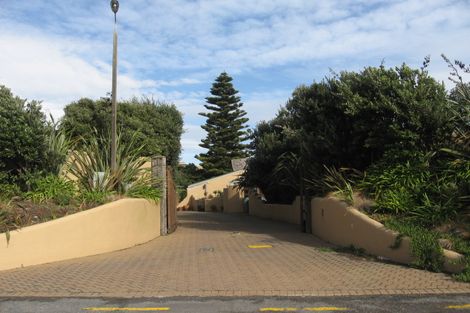 Photo of property in Seaforth, 2- 6 Garden Road, Raumati Beach, Paraparaumu, 5032