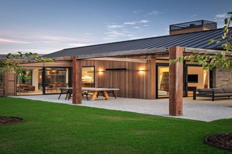 Photo of property in 16 Mccaw Mews, Wanaka, 9305