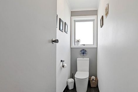 Photo of property in 93c Clemow Road, Fitzroy, New Plymouth, 4312