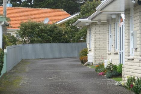 Photo of property in 4/143 Tukapa Street, Westown, New Plymouth, 4310