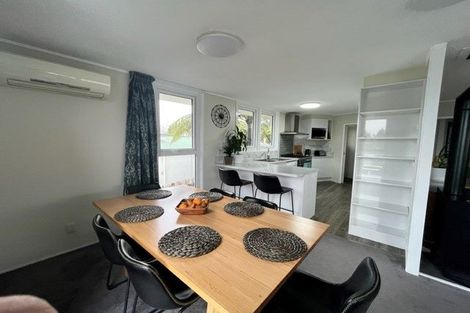 Photo of property in 3 Greenwich Grove, Stokes Valley, Lower Hutt, 5019