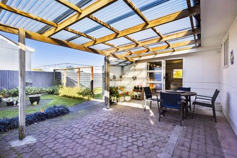 Photo of property in 7 Grey Street, Normanby, Hawera, 4614