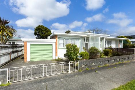 Photo of property in 32f2- Islington Street, Trentham, Upper Hutt, 5018