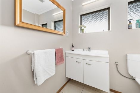 Photo of property in 4 Prince Avenue, Mount Maunganui, 3116