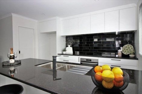 Photo of property in 10 Heasley Lane, Mosgiel, 9092