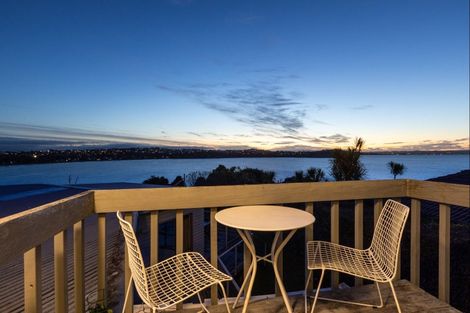Photo of property in 24 The Crescent, Tindalls Beach, Whangaparaoa, 0930