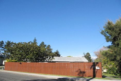 Photo of property in 27 Lupin Road, Otaki, 5512