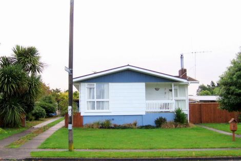 Photo of property in 16 Chartwell Drive, Tokoroa, 3420