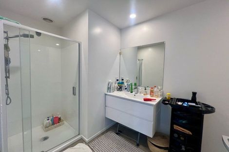 Photo of property in 3/504 Don Buck Road, Massey, Auckland, 0614