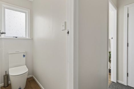 Photo of property in 55 Banks Street, Marfell, New Plymouth, 4310