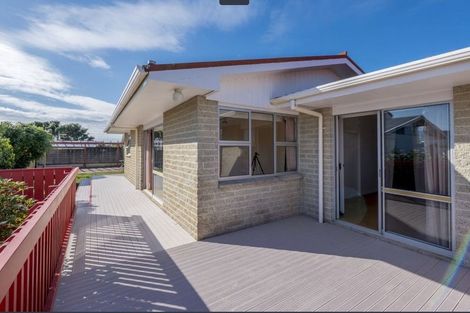 Photo of property in 56 Toi Street, Otaki Beach, Otaki, 5512
