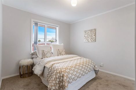 Photo of property in 1/3 Central Avenue, Papatoetoe, Auckland, 2025