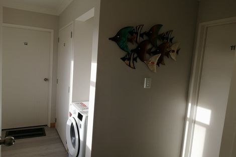 Photo of property in 76 Ferndown Avenue, Papatoetoe, Auckland, 2025