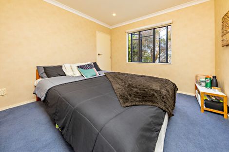 Photo of property in 13 Conacher Close, East Tamaki Heights, Auckland, 2016