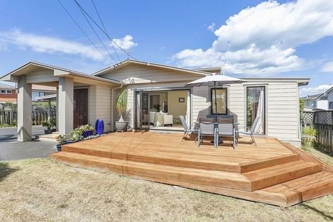 Photo of property in 35 Toroa Street, Torbay, Auckland, 0630