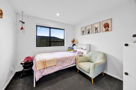 Photo of property in 1 Macbeth Street, Stratford, 4332