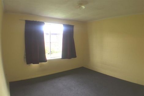 Photo of property in 2/76 Portage Road, New Lynn, Auckland, 0600