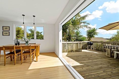 Photo of property in 119 Matipo Road, Te Atatu Peninsula, Auckland, 0610
