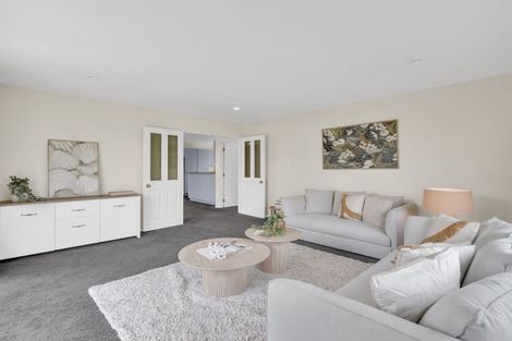 Photo of property in 3 Rosefield Lane, Northcote, Christchurch, 8052