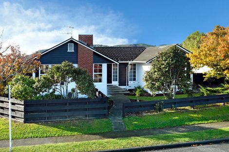 Photo of property in 30 Fergusson Street, Stoke, Nelson, 7011