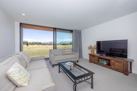 Photo of property in 10 Little Orchard Way, Wanaka, 9382