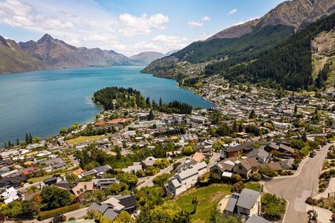 Photo of property in 15 Manchester Place, Queenstown, 9300