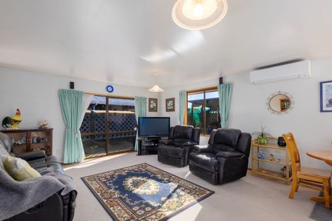 Photo of property in 165 Prestons Road, Redwood, Christchurch, 8051