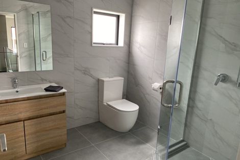 Photo of property in 24e Poinsettia Place, Henderson, Auckland, 0610