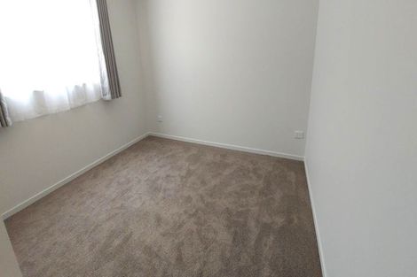 Photo of property in 20b Mackenzie Street, Te Atatu South, Auckland, 0610