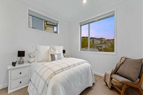 Photo of property in 1 Cilliers Drive, Silverdale, 0932