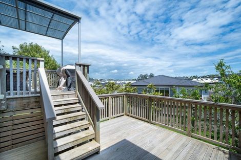 Photo of property in 11 Tee Point, Red Beach, 0932