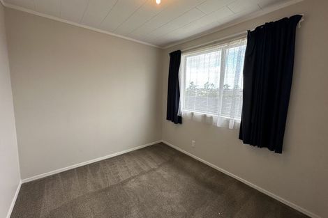 Photo of property in 24 Fitzwater Place, Henderson, Auckland, 0612