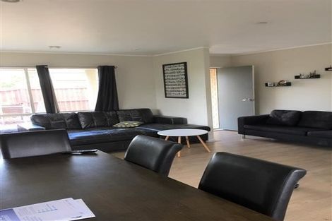Photo of property in 12 Legacy Drive, Henderson, Auckland, 0612