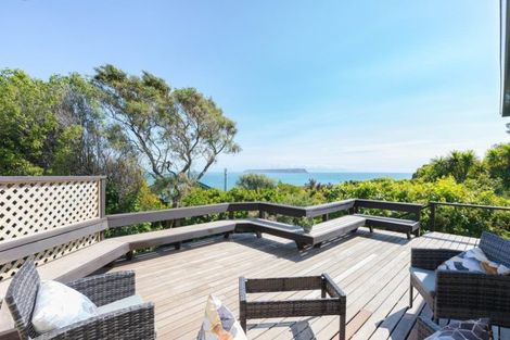 Photo of property in 124 Motuhara Road, Plimmerton, Porirua, 5026