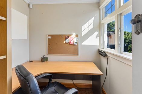 Photo of property in 26 Baring Terrace, Strandon, New Plymouth, 4312