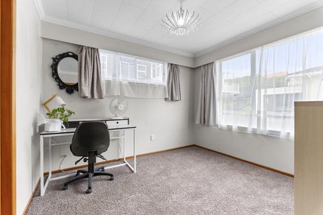Photo of property in 11 Hine Street, New Plymouth, 4310