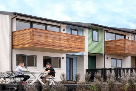 Photo of property in 33 Oakum Road, Whitby, Porirua, 5024