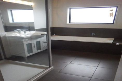 Photo of property in 355 One Tree Point Road, One Tree Point, 0118